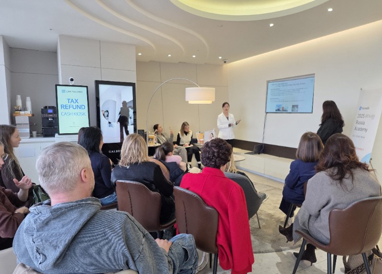 보도사진_휴메딕스, `엘라비에 러시아 아카데미` 실시...러시아 진출 초읽기.jpg